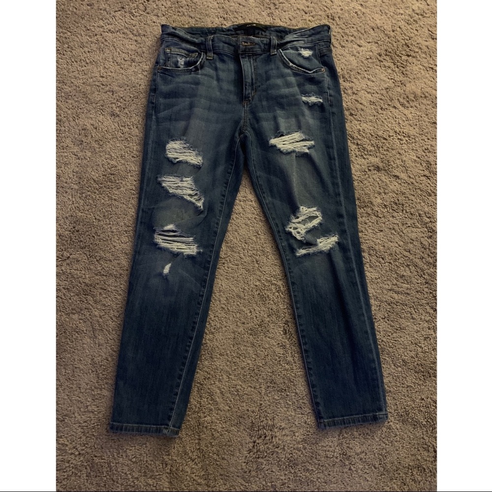 Joe’s Jeans Distressed Slim Crop